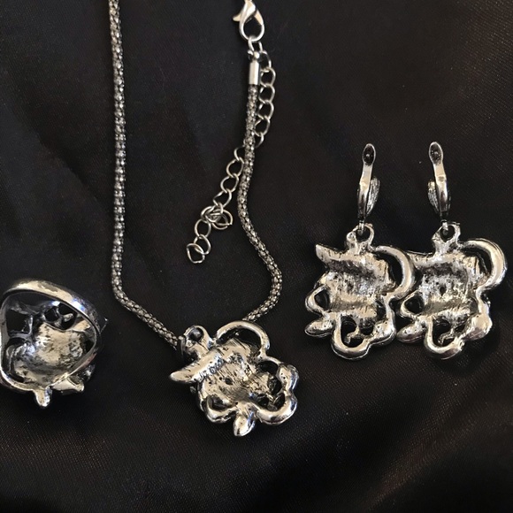 Striking sterling silver 3 piece set. - Picture 4 of 4